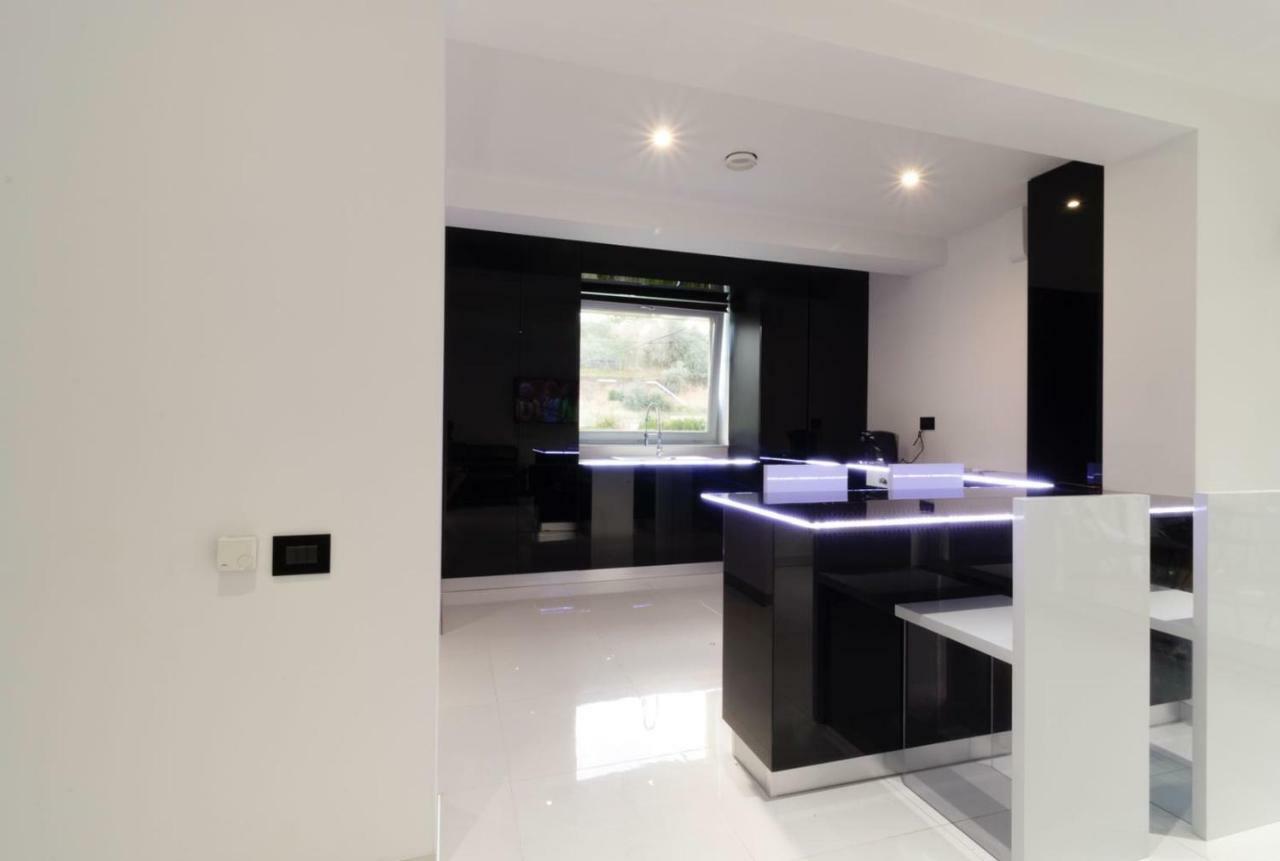 Ezra Luxury Apartments Navodari Ngoại thất bức ảnh